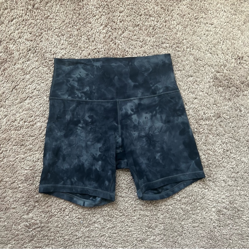 LULULEMON ALIGN SHORT